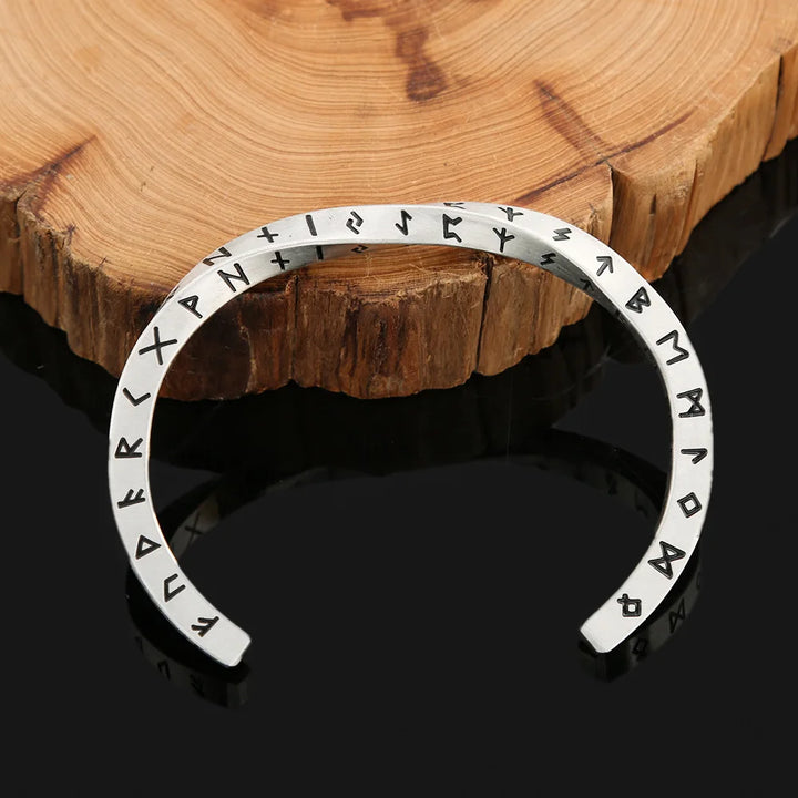 Men Leather Wolf Head Bracelet | Thorne