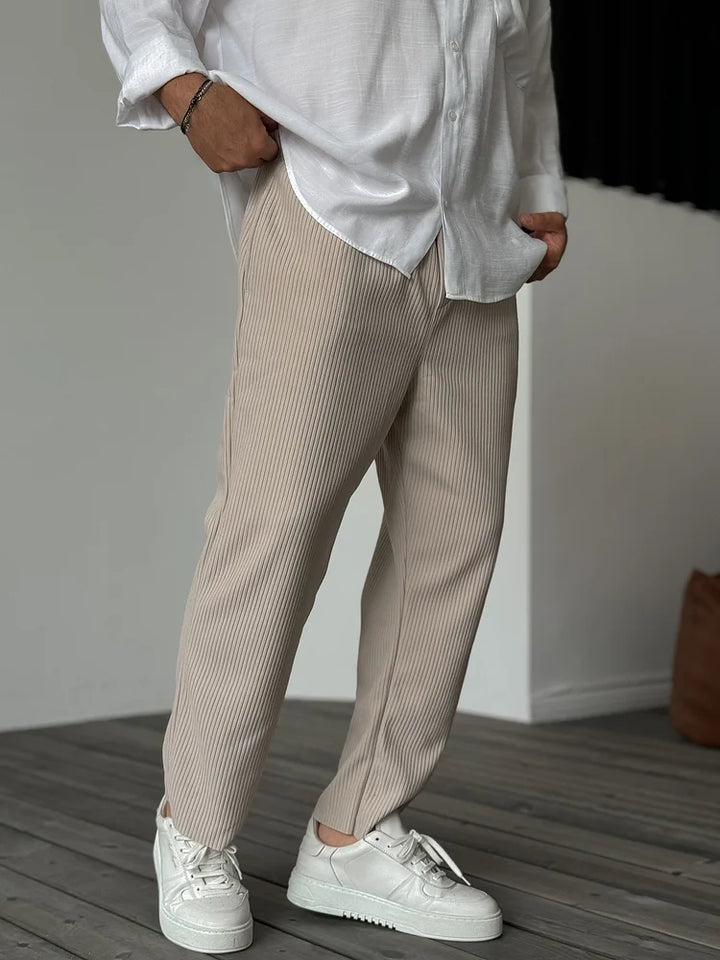 Men Relaxed Fit Corduroy Pants | Emil