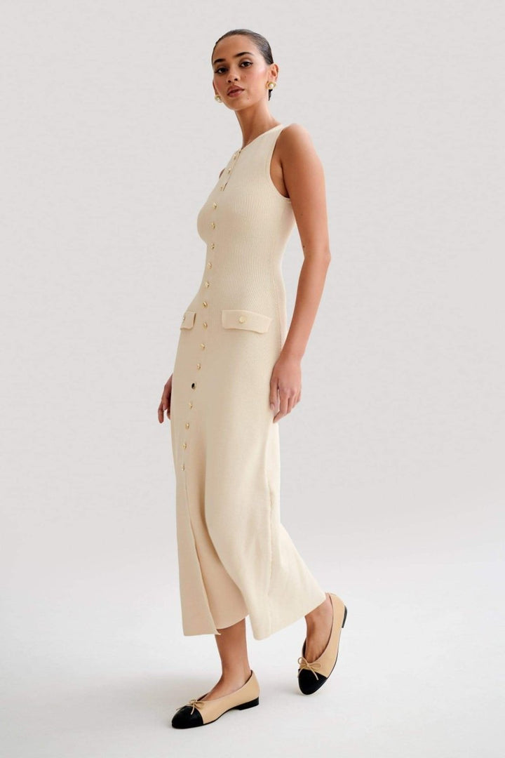 Avalon - Elegant Button Detail Bodycon Dress