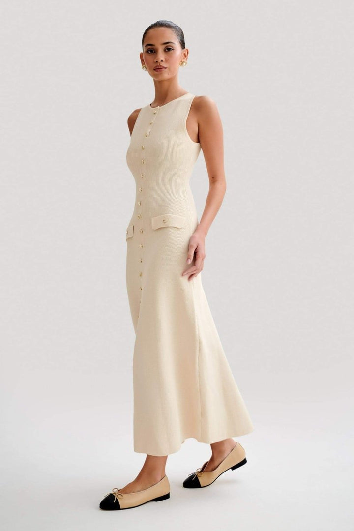 Avalon - Elegant Button Detail Bodycon Dress