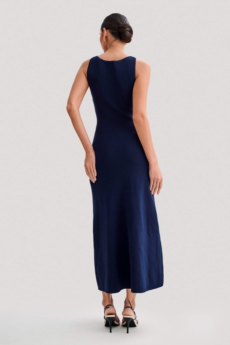 Avalon - Elegant Button Detail Bodycon Dress